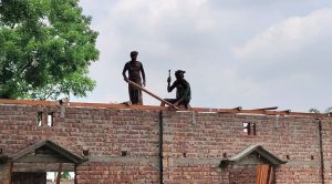 আদালতের ১৪৪ ধারা অমান্য করে নির্মাণকাজের অভিযোগ পাংশায়